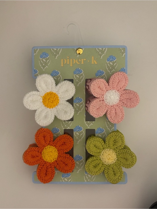 Piper K Other - Piper K Colourful Flower Hair Clip Set